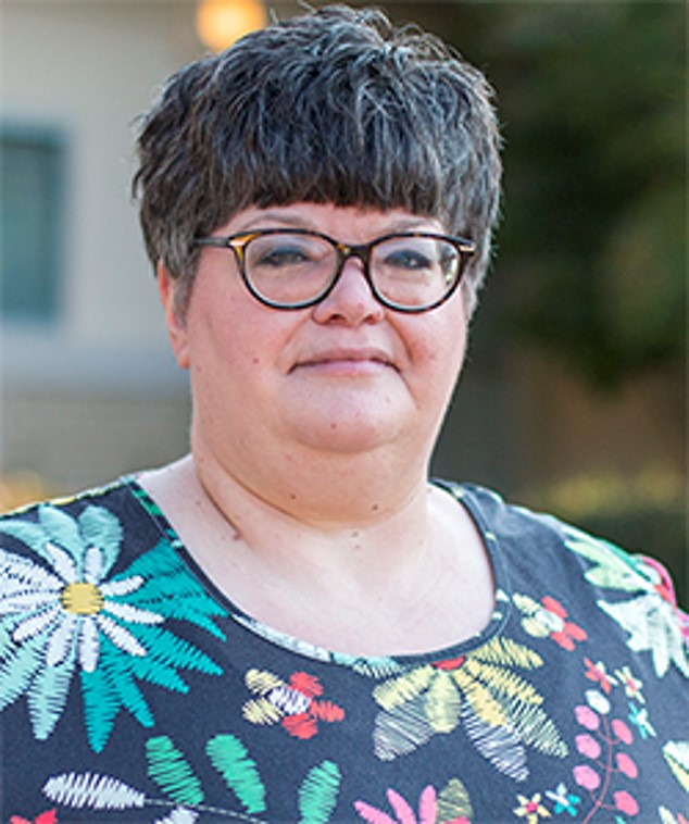 Head shot of Julie Halitzka.