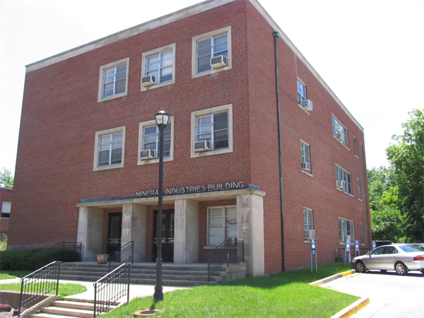 HDI's central office is at the Mineral Industries Building on UK's central campus. It is a three-story red brick building.